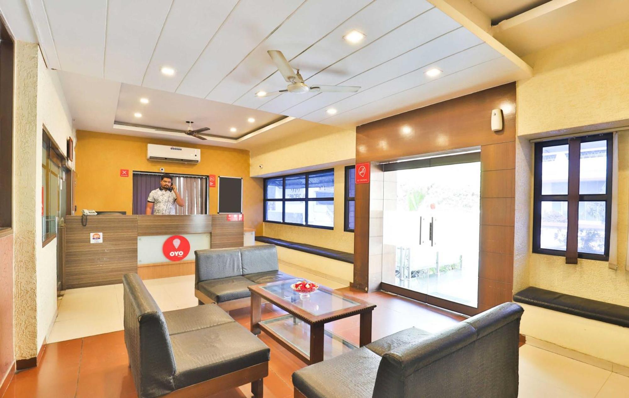 OYO 3444 Hotel Sunrise Gorwa Buitenkant foto