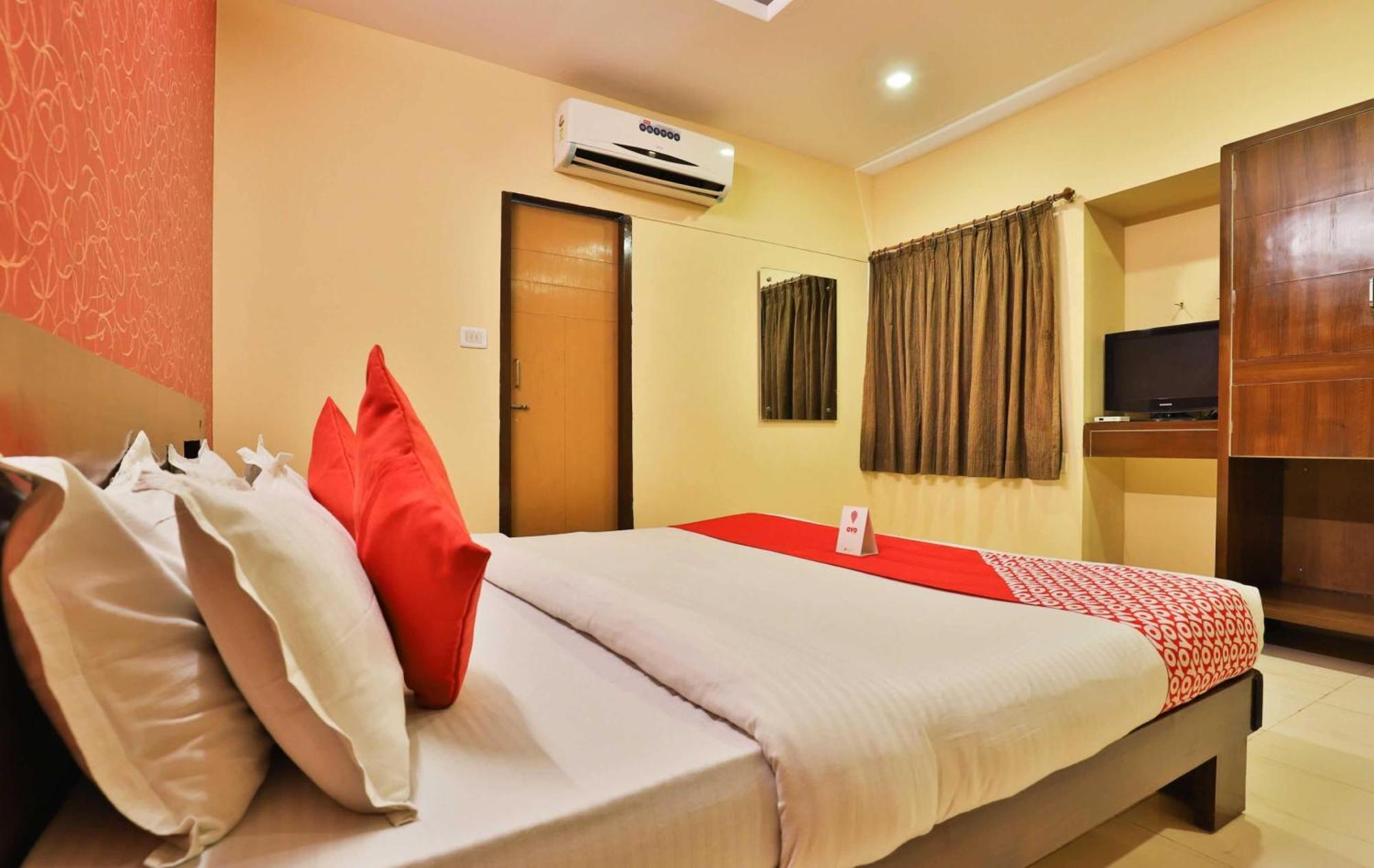 OYO 3444 Hotel Sunrise Gorwa Buitenkant foto