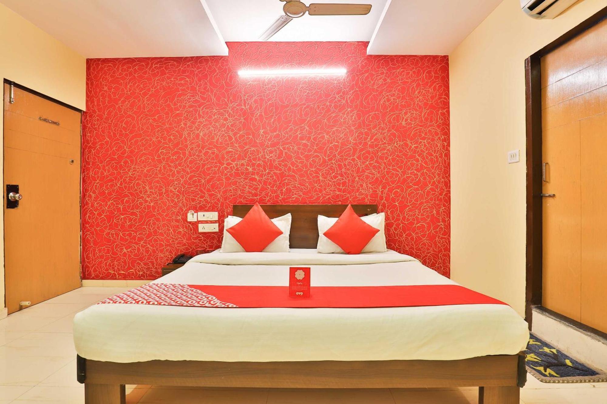 OYO 3444 Hotel Sunrise Gorwa Buitenkant foto