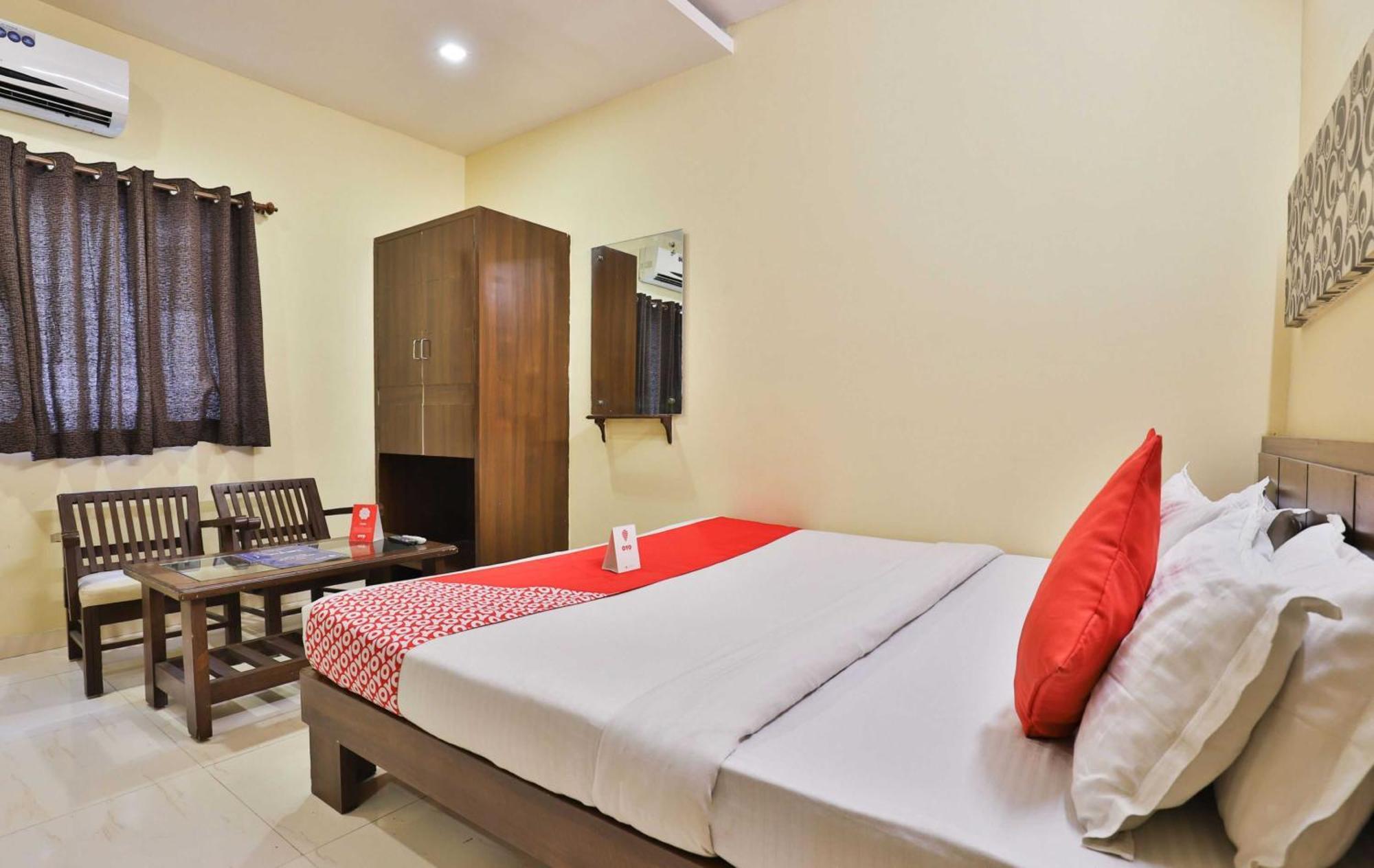 OYO 3444 Hotel Sunrise Gorwa Buitenkant foto