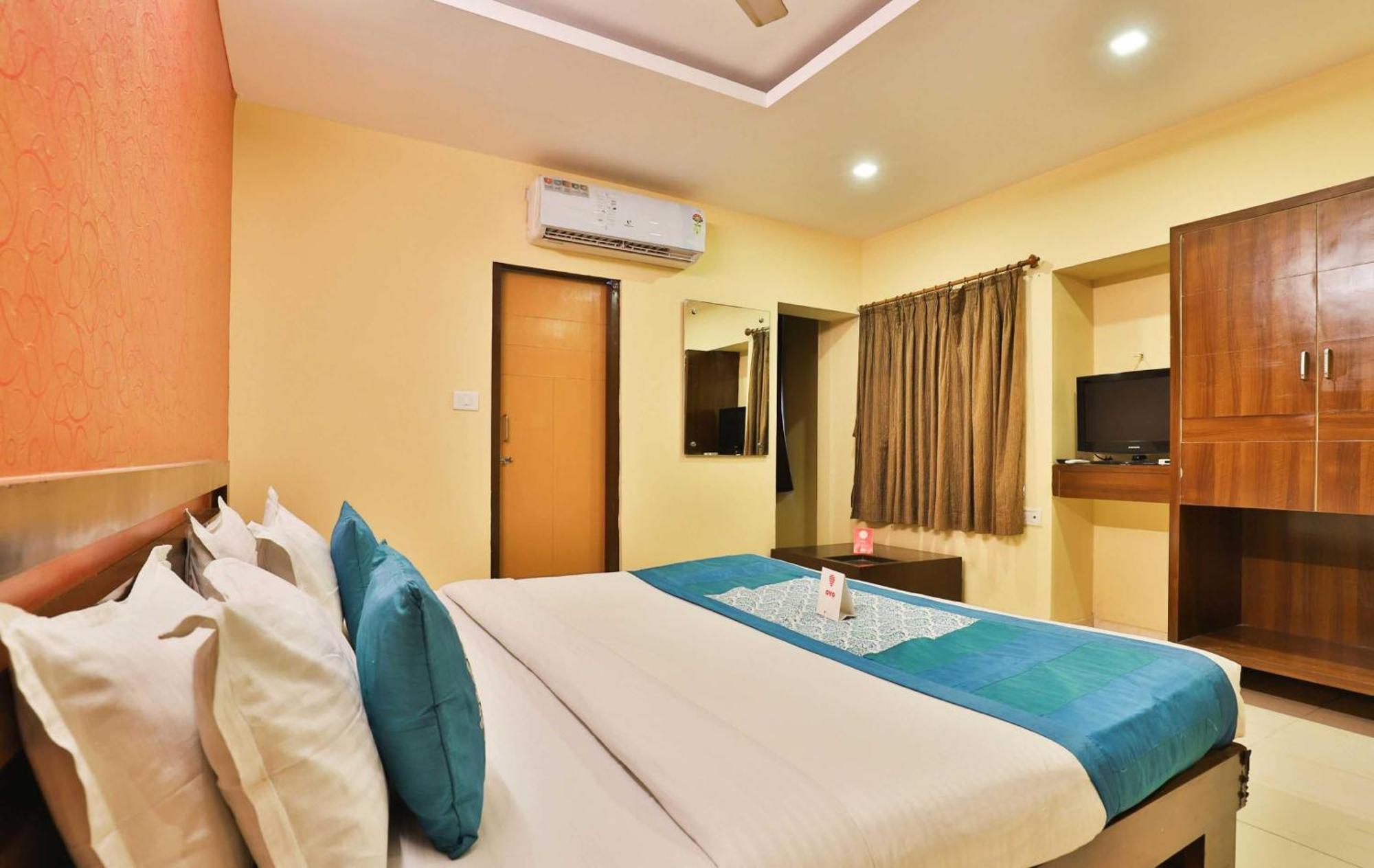 OYO 3444 Hotel Sunrise Gorwa Buitenkant foto