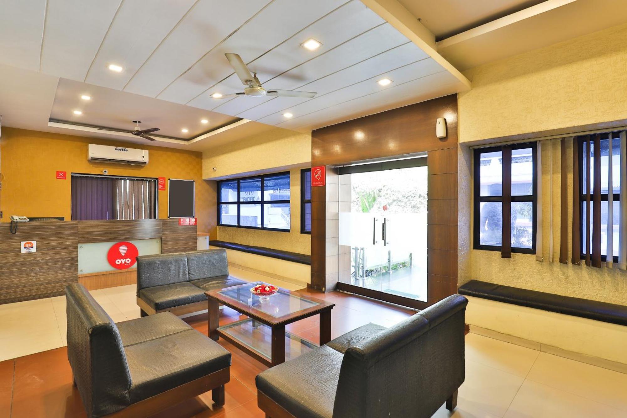 OYO 3444 Hotel Sunrise Gorwa Buitenkant foto