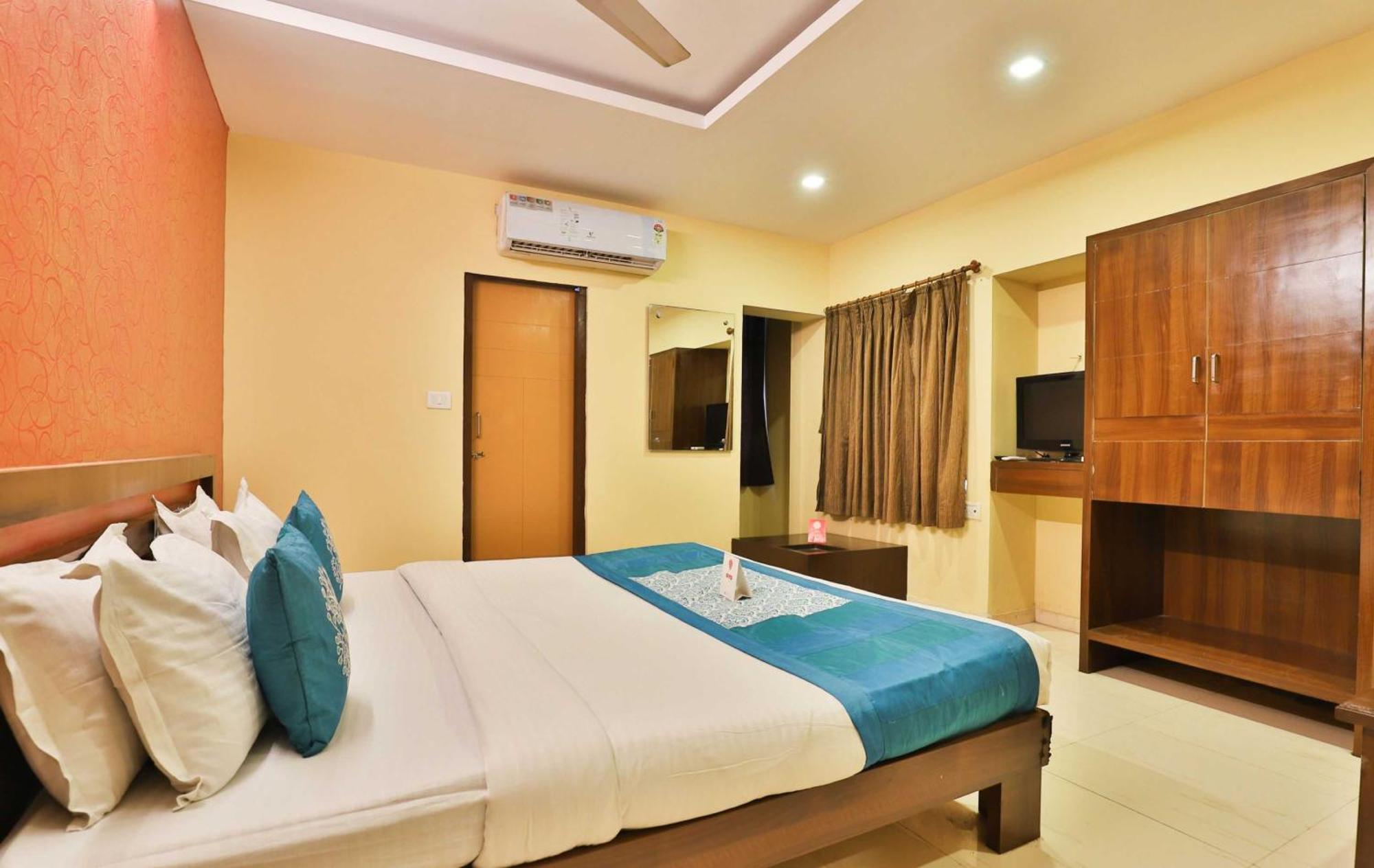 OYO 3444 Hotel Sunrise Gorwa Buitenkant foto