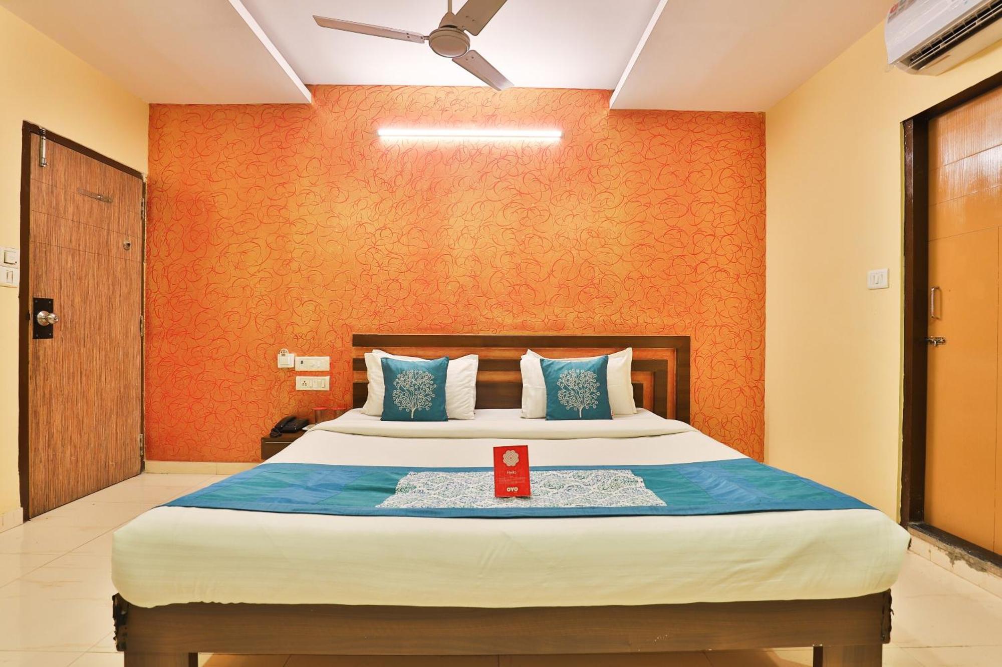 OYO 3444 Hotel Sunrise Gorwa Buitenkant foto