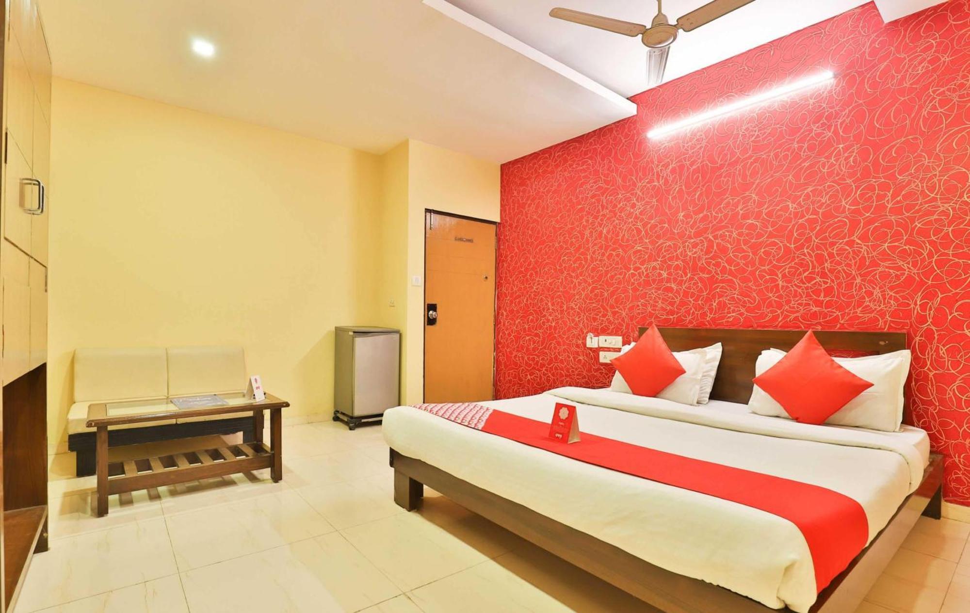 OYO 3444 Hotel Sunrise Gorwa Buitenkant foto